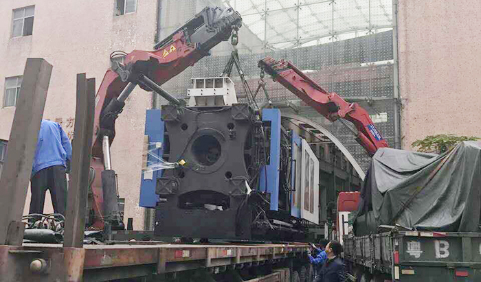 1100型注塑机搬迁 第1张